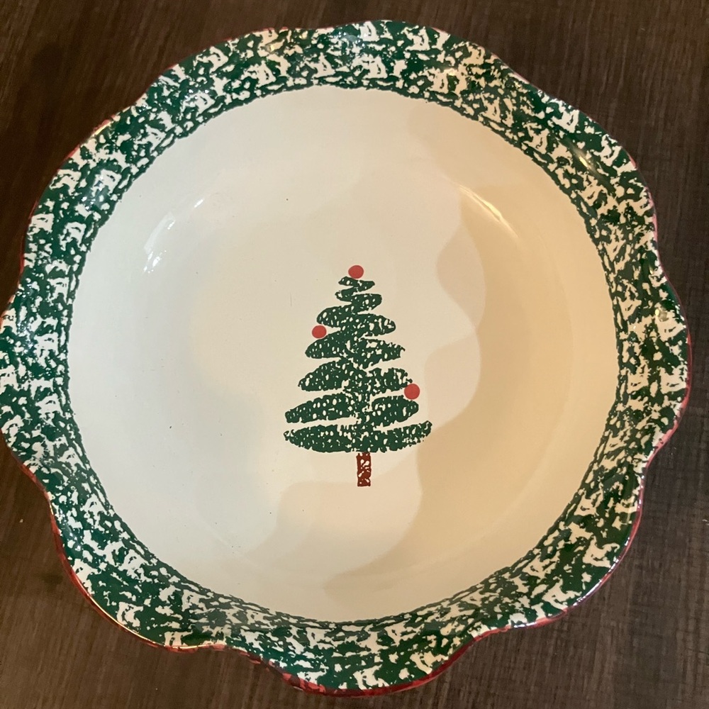 FURIO Home 1998 Christmas Tree Ruffled Wavy Bowl Spongeware 8.25" X 2.5"
